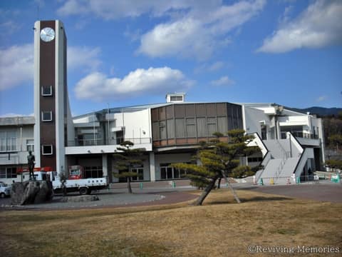 陸前高田市立市民体育館と中央公民館（2/2）(2010/03/18)