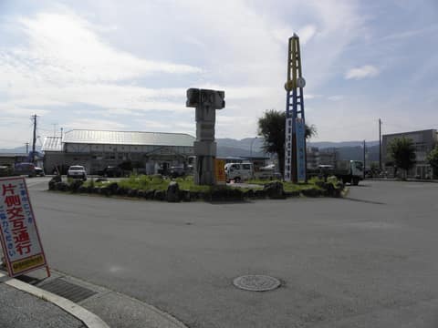 陸前高田駅 駅前 - panoramio.jpg(Taken on 6 September 2010)